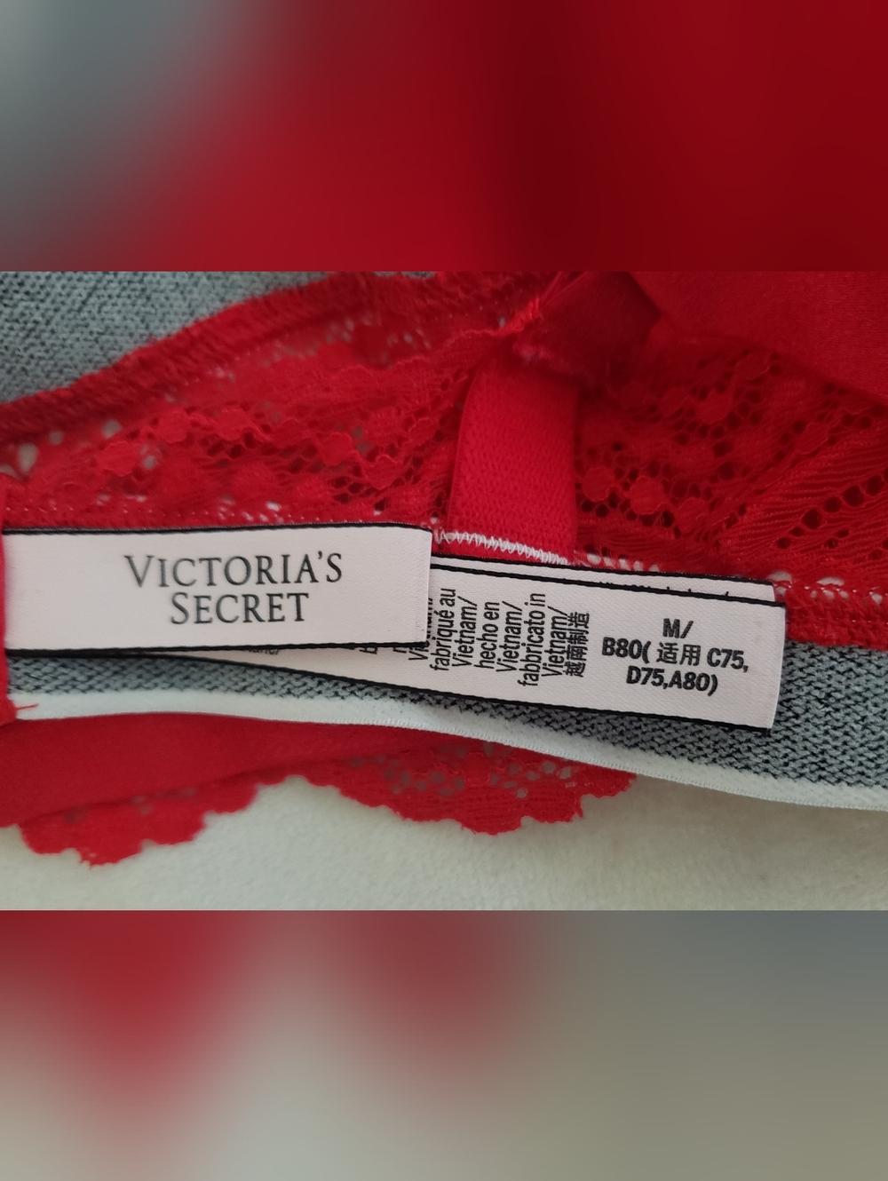 Victoria's Secret Bling Laced Bralette - Picture 3 of 4